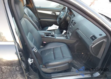 2008 Mercedes-Benz C 300 Luxury 4Matic/Sport 4Matic from USA, damaged, VIN WDDGF81X38F099239